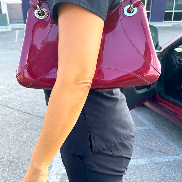 RED BEIJO HAND BAG - Picture 3 of 3